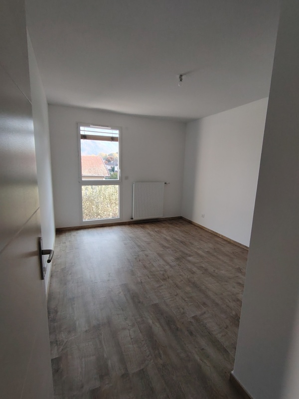 T3 - Photo 3