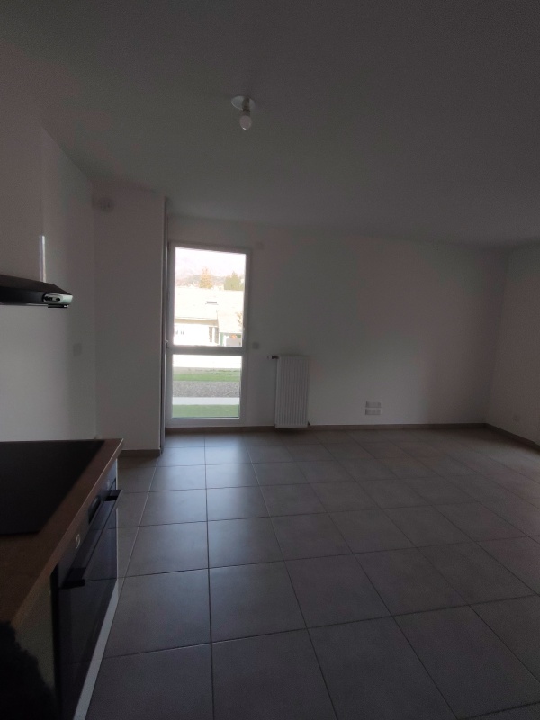 T3 - Photo 2