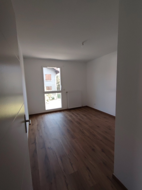 T3 - Photo 3