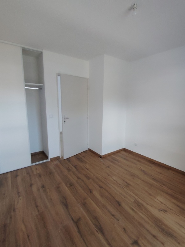T3 - Photo 4