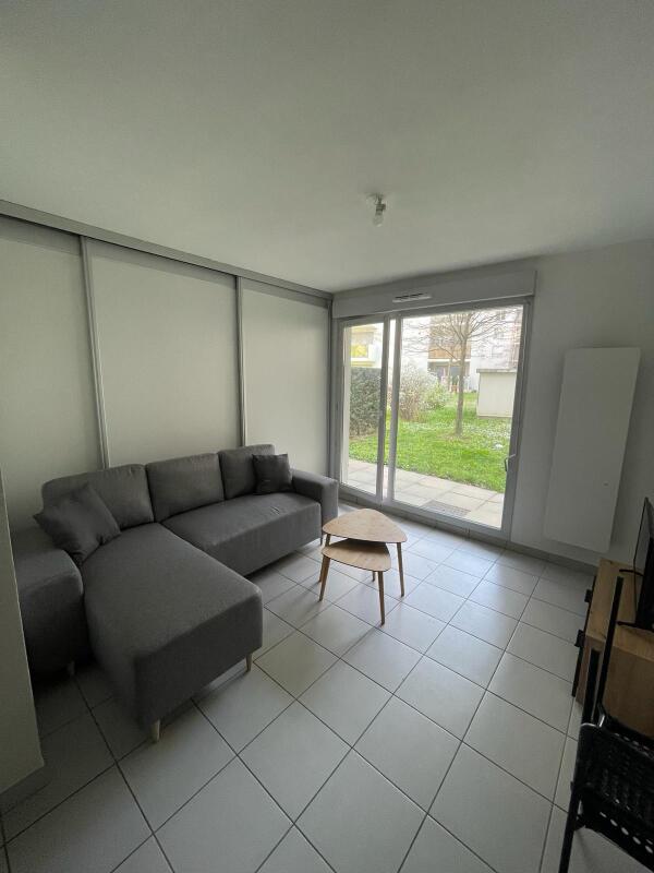 T1 - Photo 3