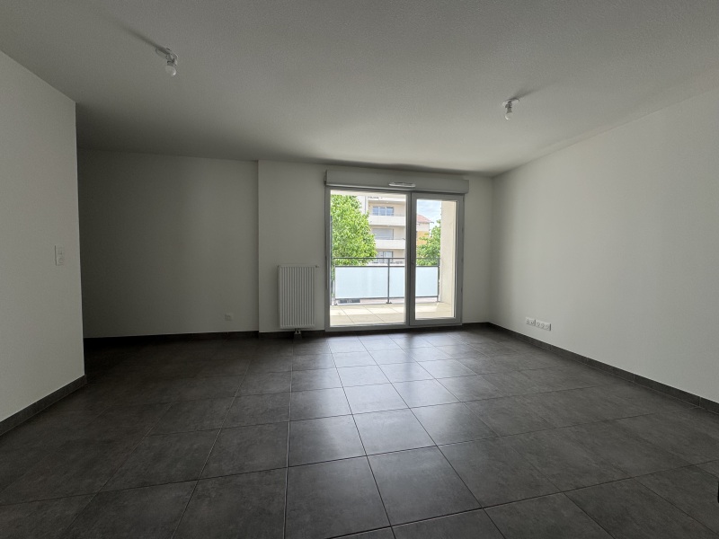 T3 - Photo 3