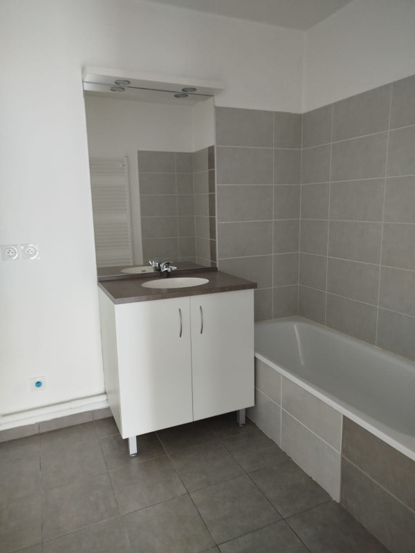 T3 - Photo 4