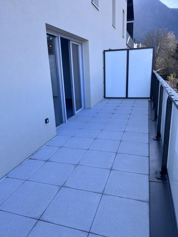 Appartement à louer, 3 pièces, 64 m², Cluses