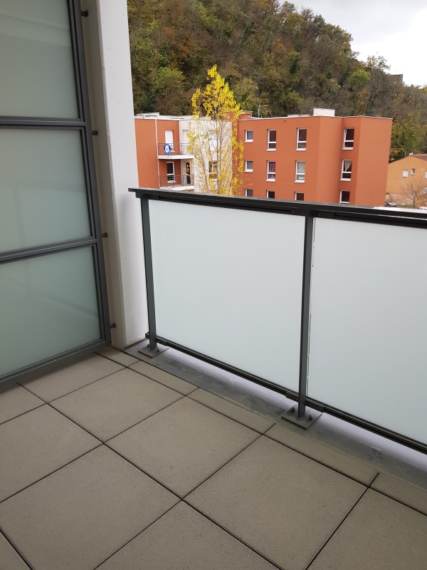 T1 - Photo 3