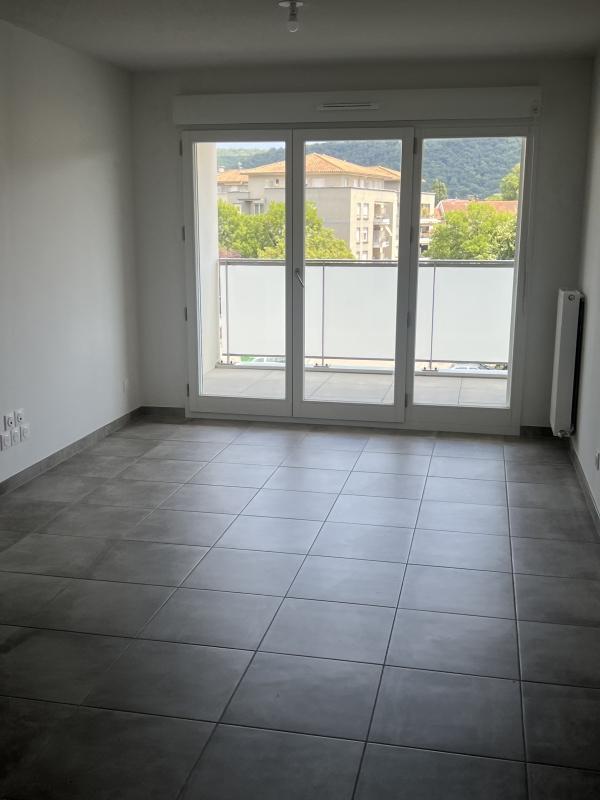 T2 - Photo 2