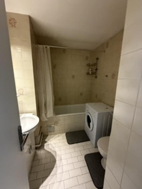 T1 - Photo 4
