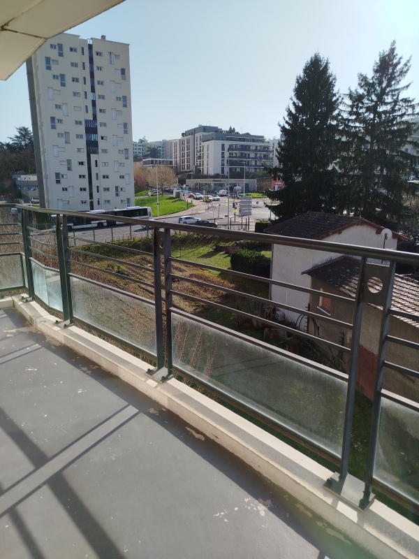 T2 - Photo 2
