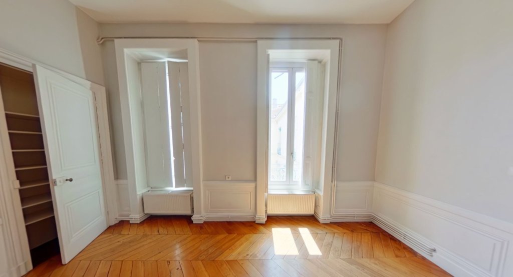 Appartement à louer, 5 pièces, 105 m², Lyon 6eme Arrondissement