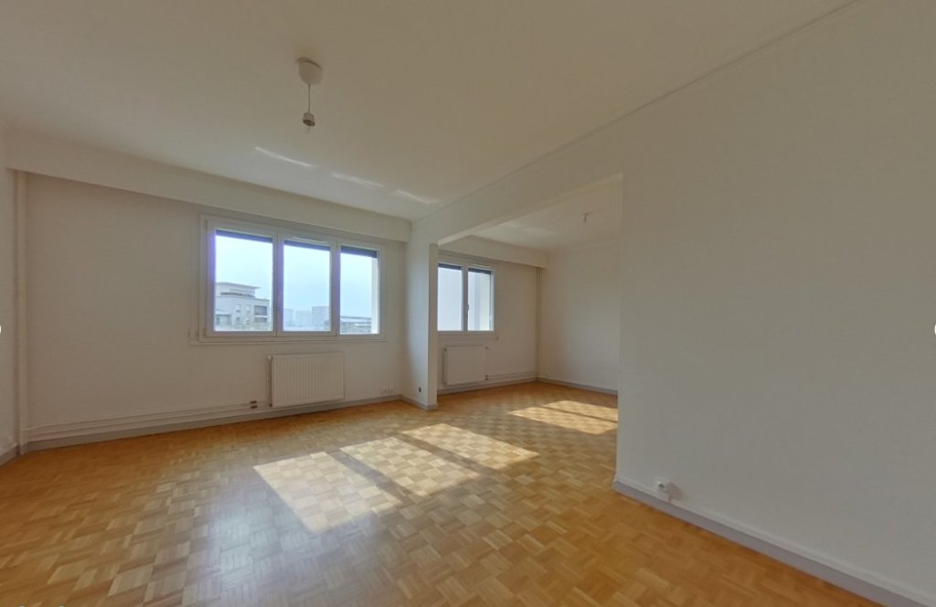 Appartement à louer, 3 pièces, 75 m², Lyon 8eme Arrondissement