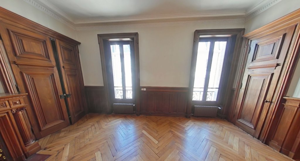 APPARTEMENT 6 PIECES // LYON 2 - QUAI JOFFRE - Photo 3