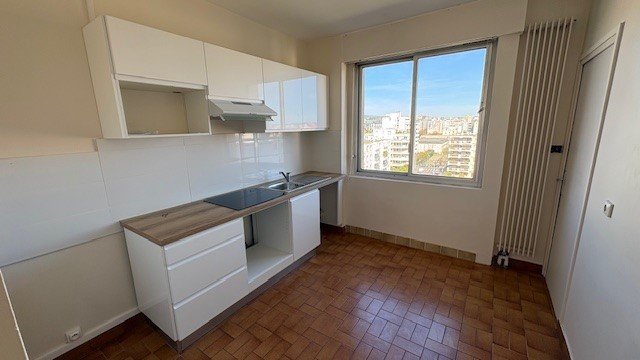 Appartement à louer, 3 pièces, 85 m², Lyon 6eme Arrondissement