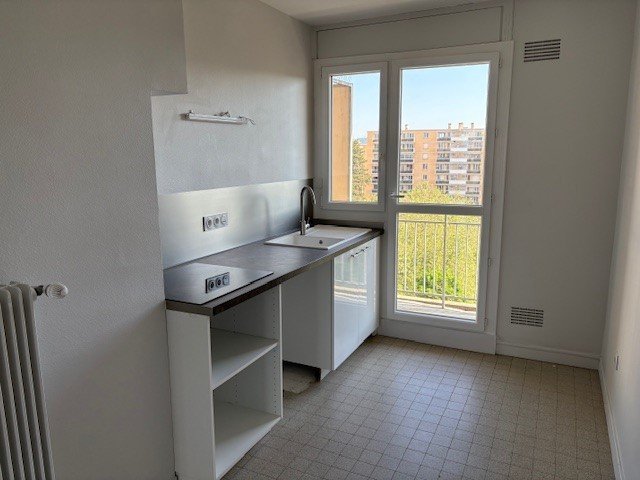 Appartement à louer, 4 pièces, 70 m², Sainte Foy Les Lyon