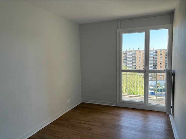 APPARTEMENT T4  //  STE FOY LES LYON - Photo 5