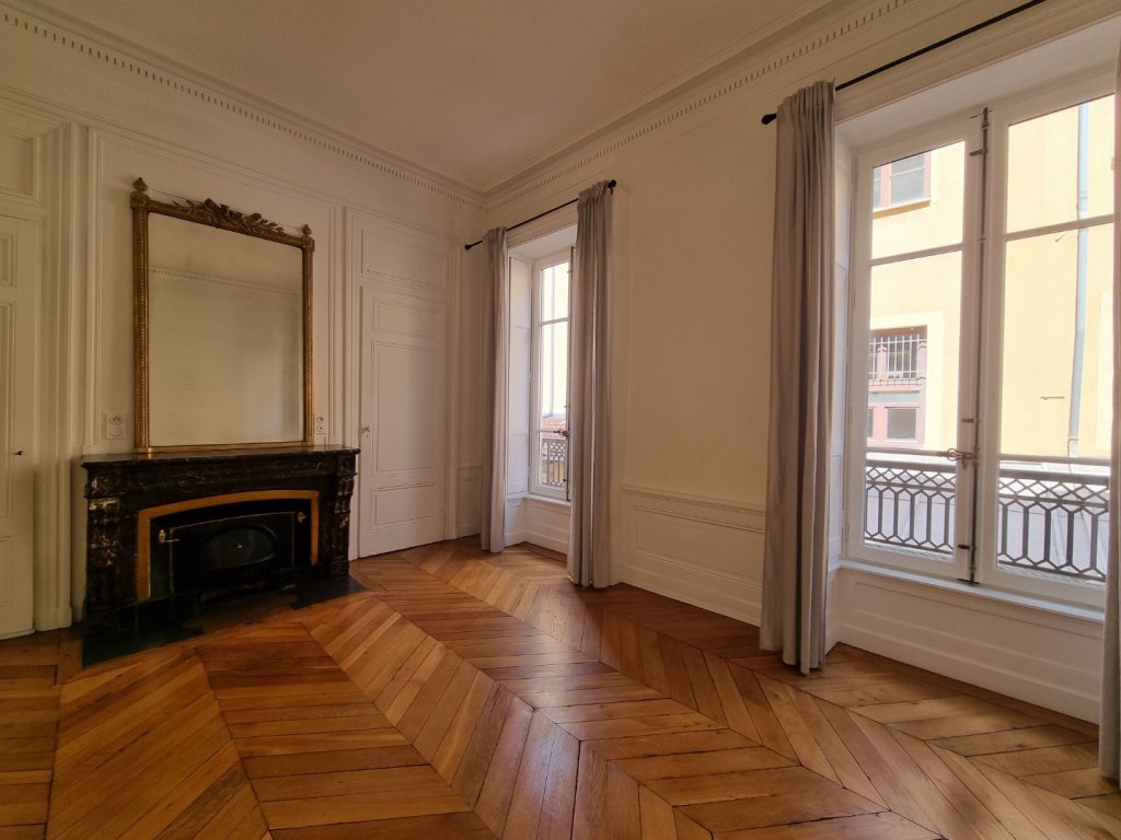 Appartement T4 // QUAI SAINT-ANTOINE 69002 LYON - Photo 5