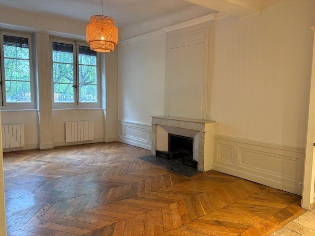 Appartement à louer, 4 pièces, 95 m², Lyon 5eme Arrondissement
