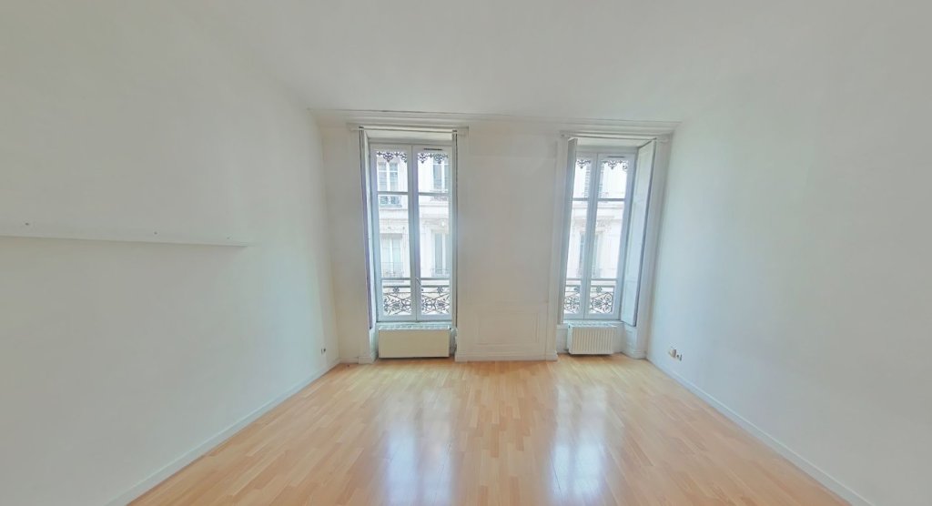 Appartement à louer, 4 pièces, 83 m², Lyon 1er Arrondissement