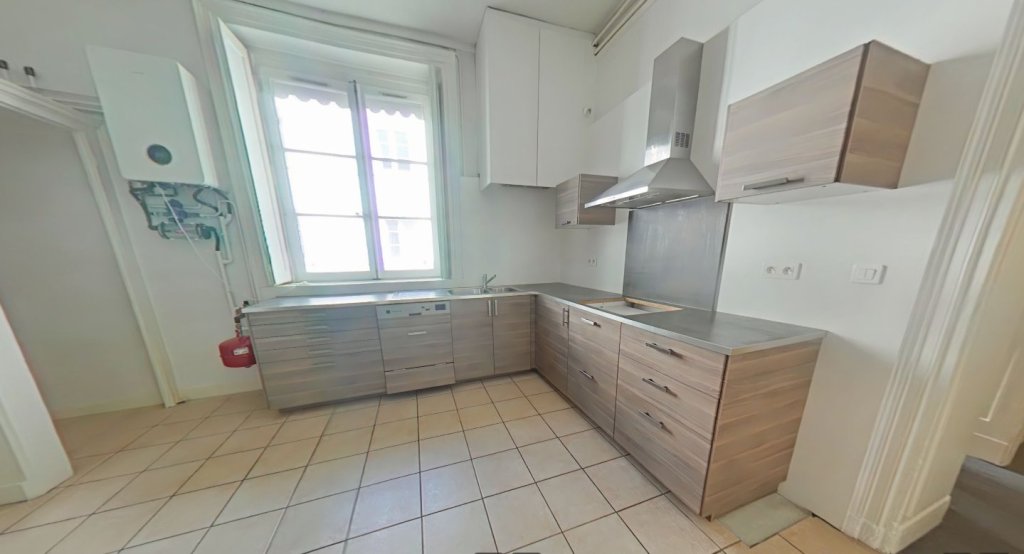 APPARTEMENT 7 PIECES // LYON 2EME - Photo 3