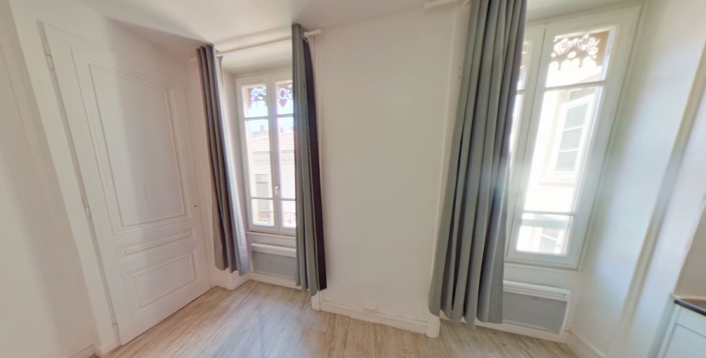 STUDIO AVEC ALCOVE // RUE TURBIL 69003 LYON - Photo 3