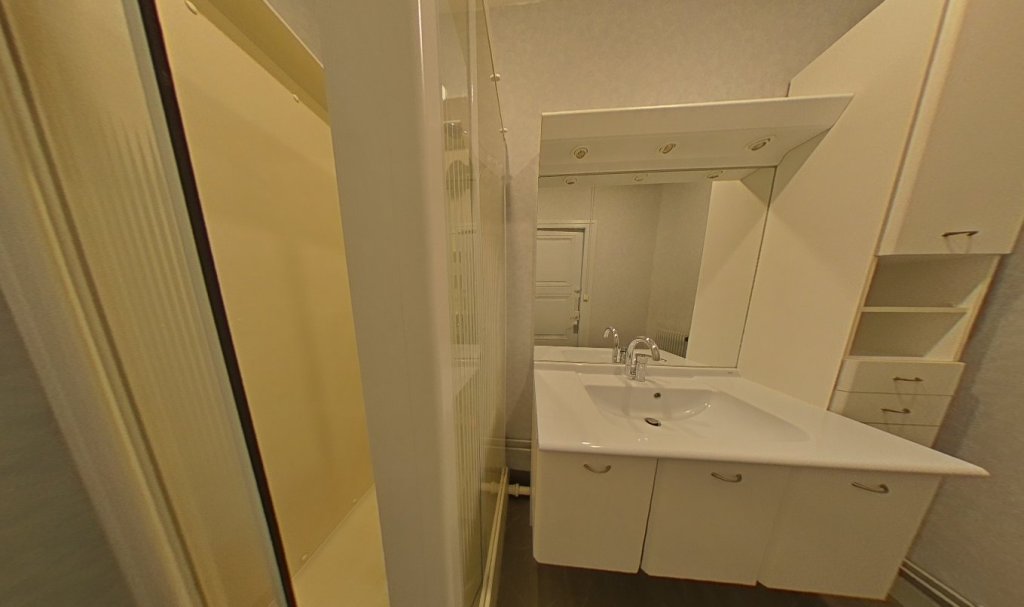 APPARTEMENT 3 PIECES // RUE VAUBECOUR - Photo 5