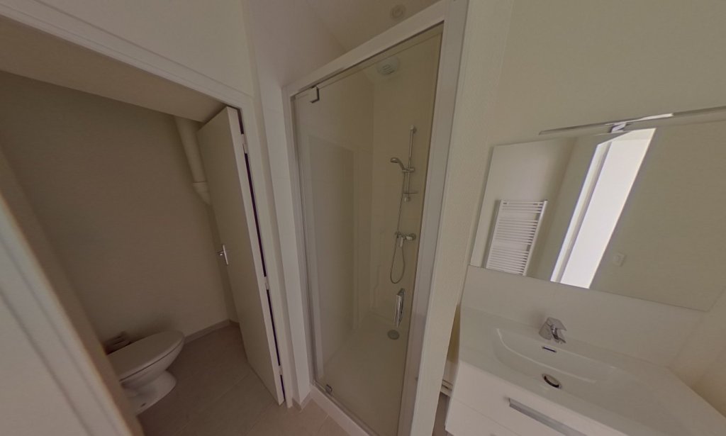 APPARTEMENT T2 // RUE JUSSIEU - Photo 4
