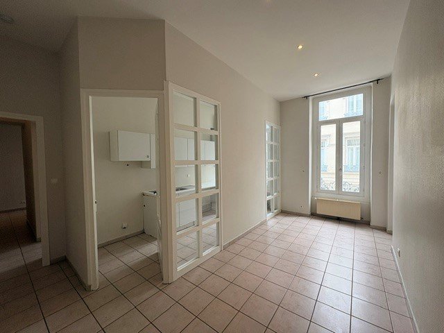 APPARTEMENT 5 PIECES // LYON 6 EME - Photo 2