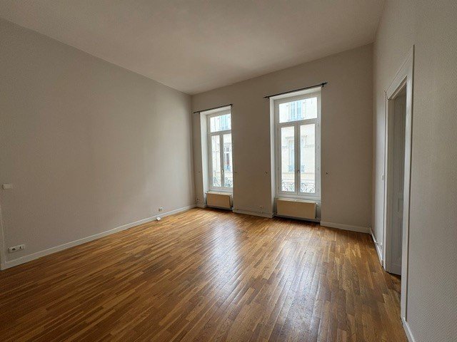 APPARTEMENT 5 PIECES // LYON 6 EME - Photo 5