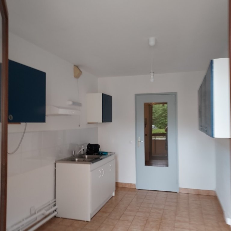 Appartement T3 // Avenue de Gadagne 69230 Saint-Genis-Laval - Photo 3