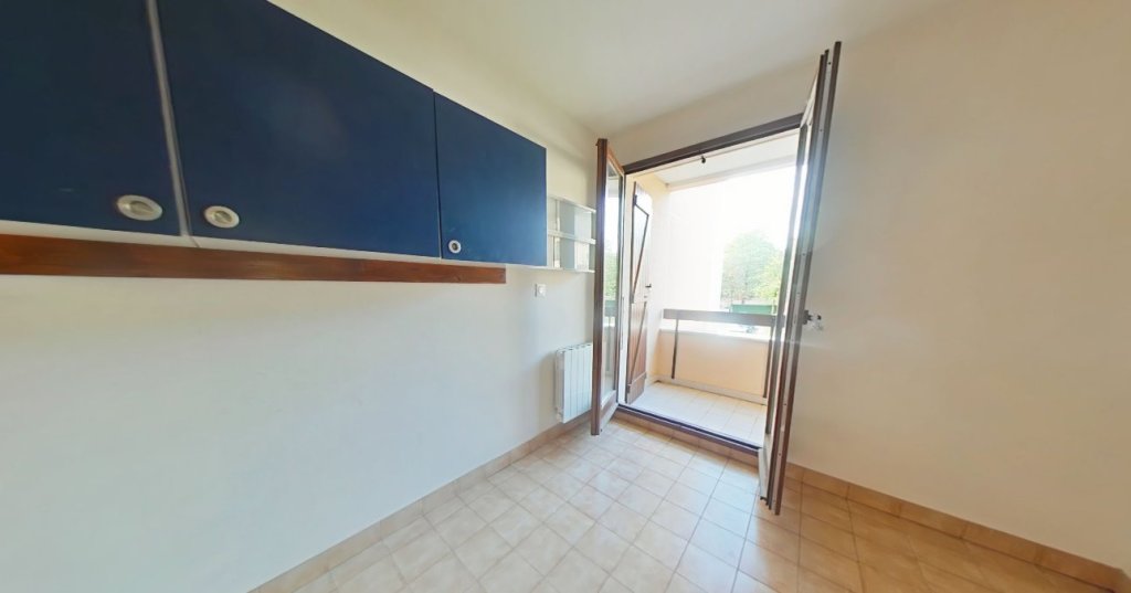 Appartement T3 // Avenue de Gadagne 69230 Saint-Genis-Laval - Photo 4