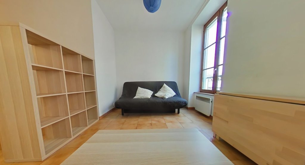 STUDIO MEUBLE RUE DE BONALD LYON 7E - Photo 2