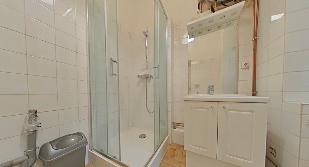 STUDIO MEUBLE RUE DE BONALD LYON 7E - Photo 3