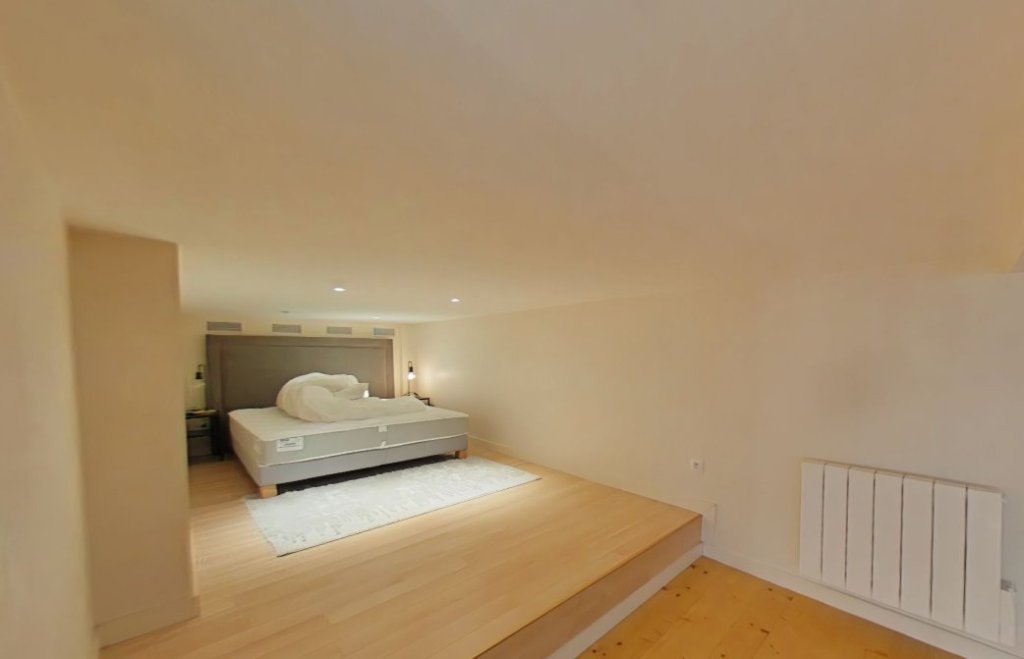 T2 AVEC MEZZANINE // RUE BOUTEILLE 69001 LYON - Photo 3