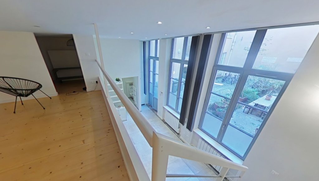 T2 AVEC MEZZANINE // RUE BOUTEILLE 69001 LYON - Photo 4