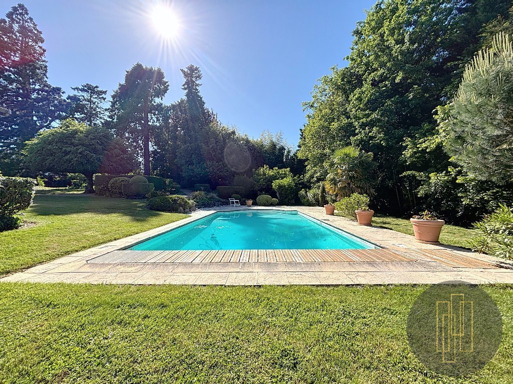 GLEIZE CENTRE - Maison de famille 240 m² - 4 chambres - 1 580 m² de terrain - Photo 2