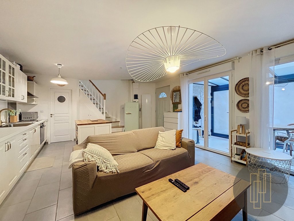 Rare à Charpennes - Villeurbanne : Maison avec jardin et stationnement - Photo 2