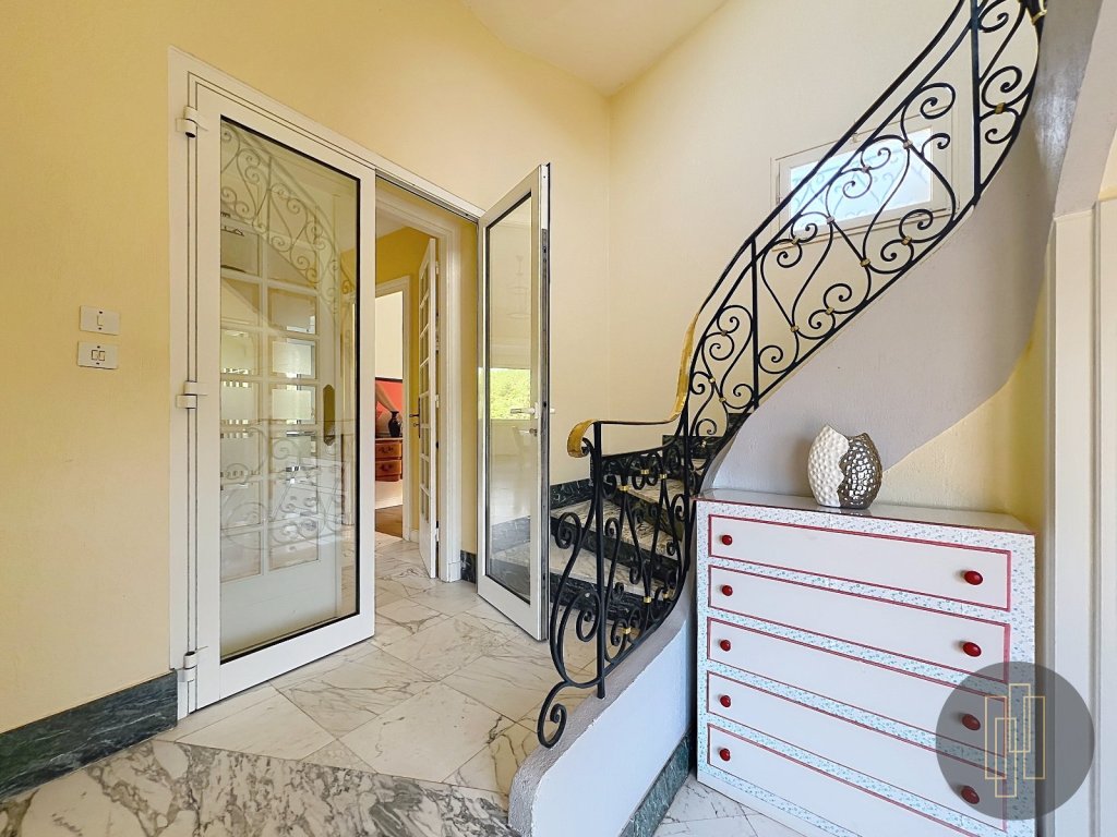 Maison d'architecte à Montmerle sur les bords de Saône - Photo 4