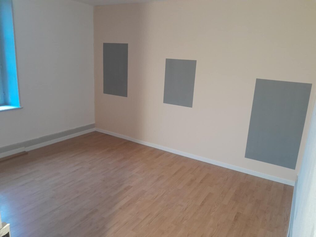 70200- FOUGEROLLES-SAINT- VALBERT Immeuble composé de 2 logements sur un terraint d'environ 16 ares et constructible - Photo 5