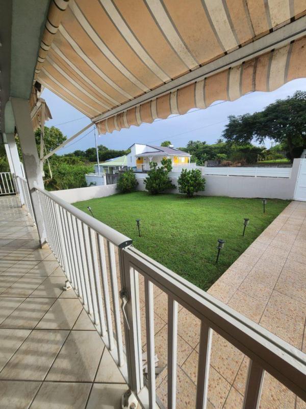 Maison quasi autonome ideale famille + appartement sur St François 779000 euros - Photo 2