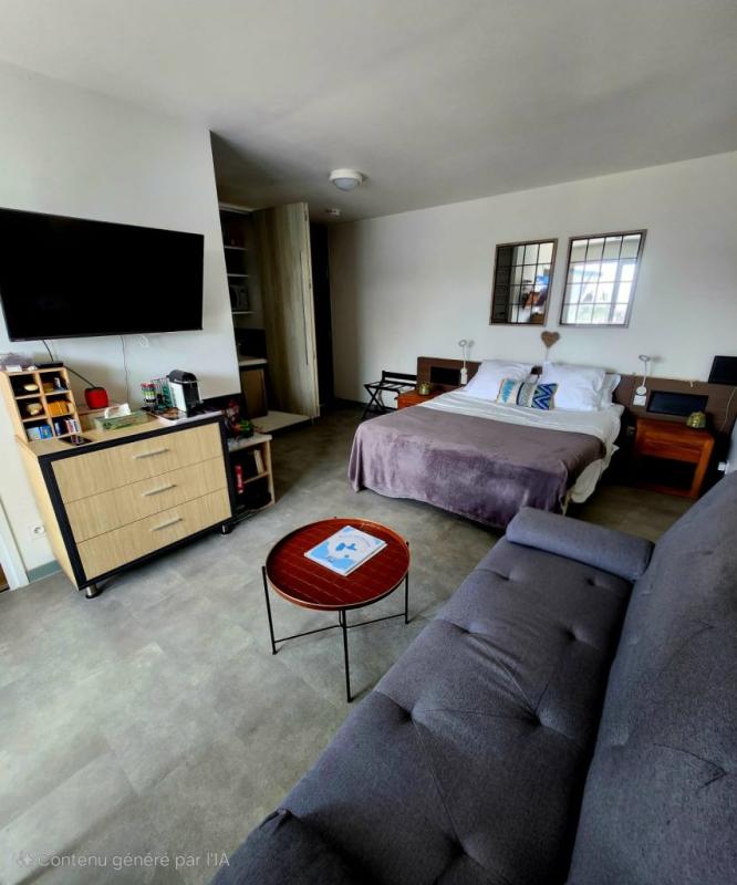 Vue mer, calme et confort: votre studio équipé dans résidence recherchée St François 156 000 euros - Photo 3