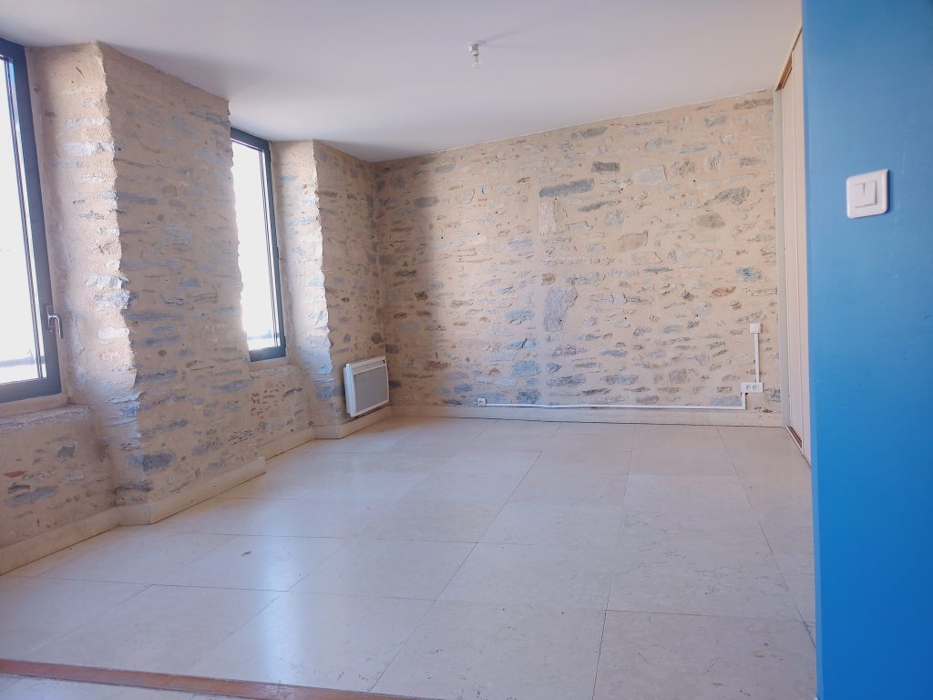 A LOUER STUDIO - ST PONS DE THOMIERES 34220 - Photo 2