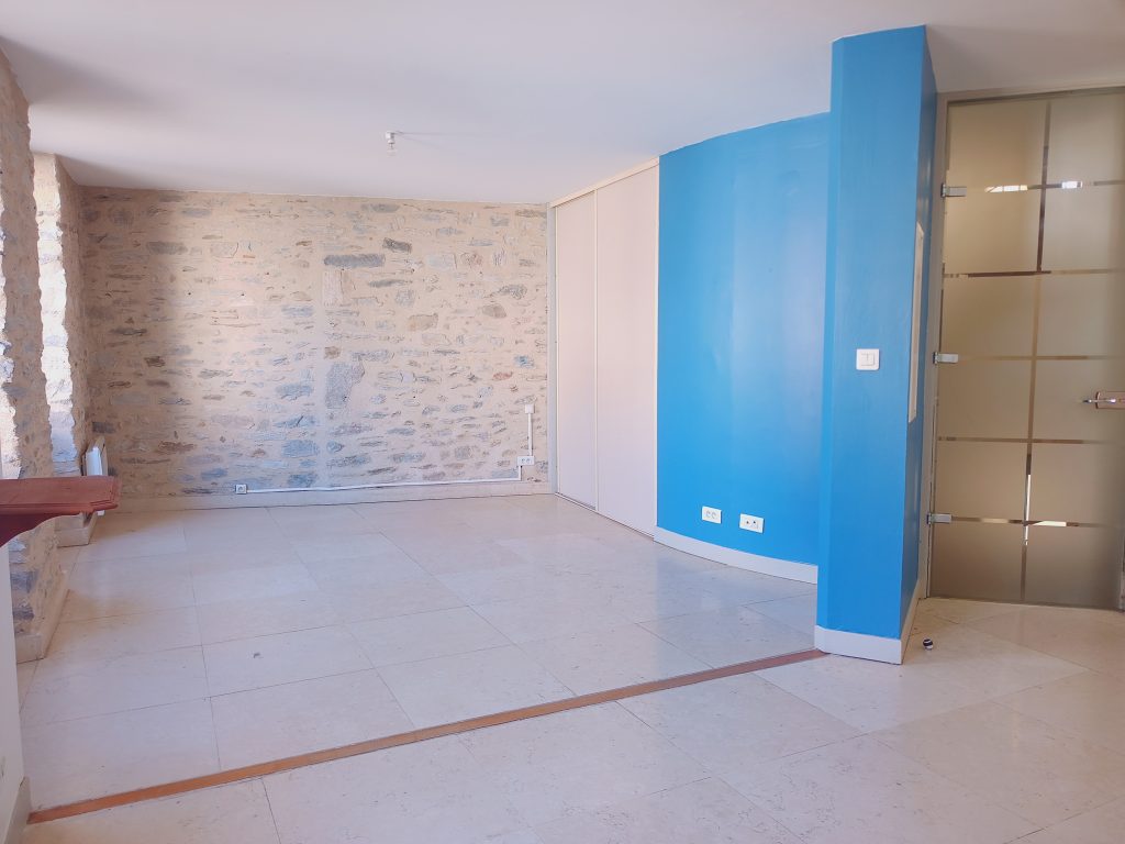 A LOUER STUDIO - ST PONS DE THOMIERES 34220 - Photo 3