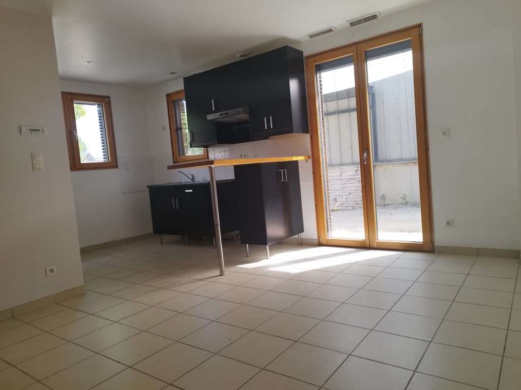 A VENDRE MAISON ST PRIEST 69800 - Photo 5
