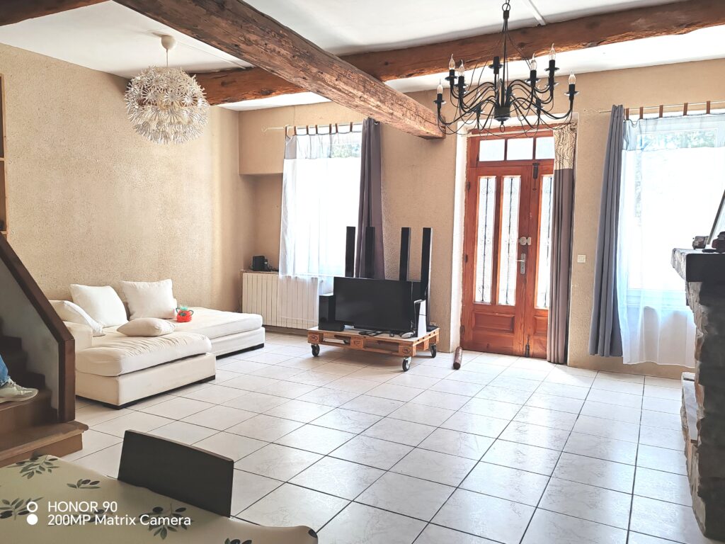 Maison de Village en R+1 95m2 hab T4 + Garage/Atelier - Photo 4