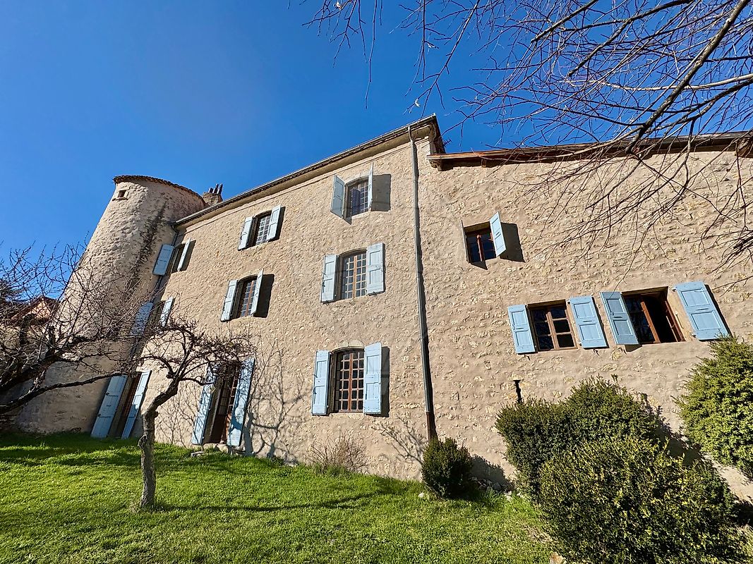 Château 16 chambre(s) à vendre
