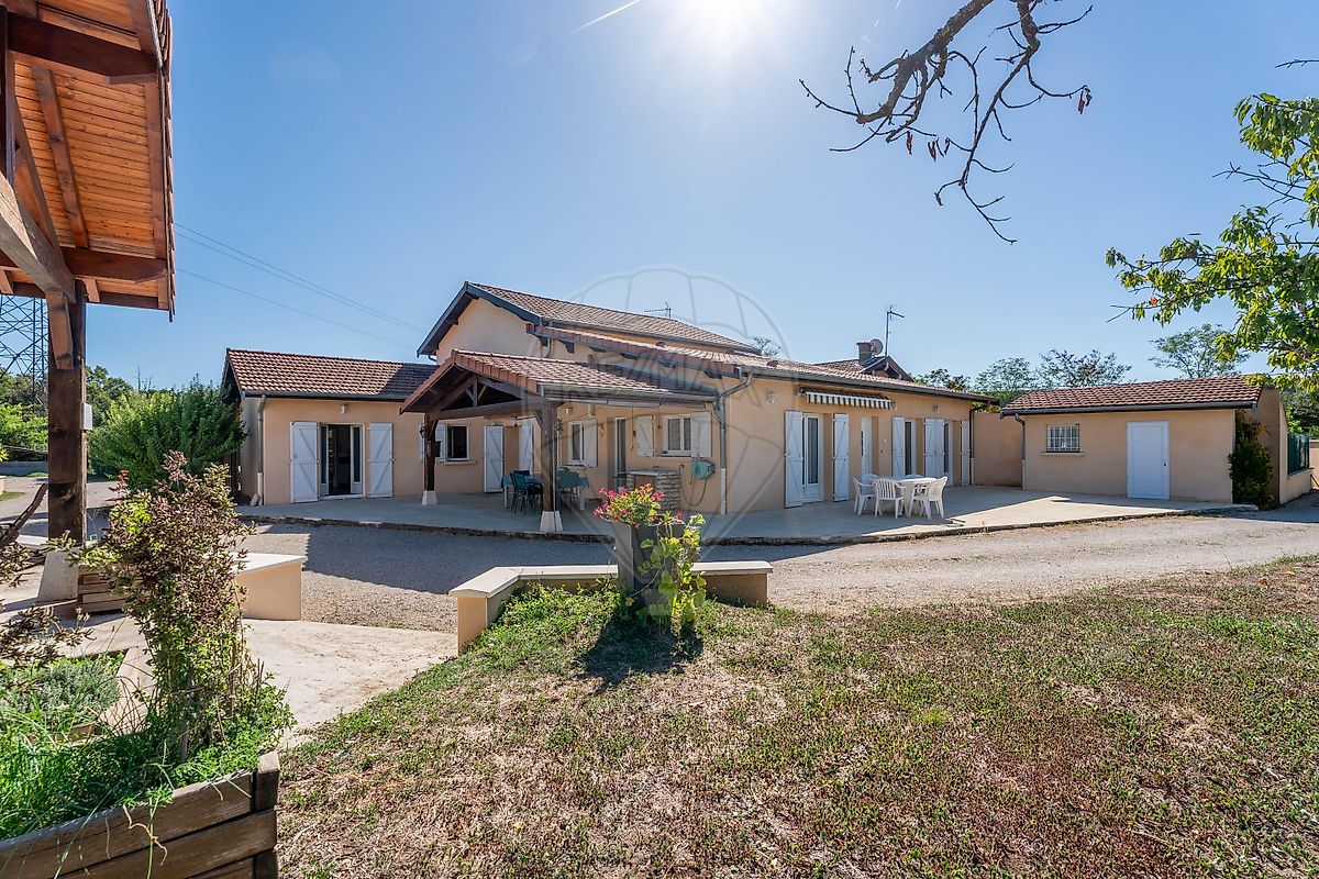 Maison 7 chambre(s) à vendre