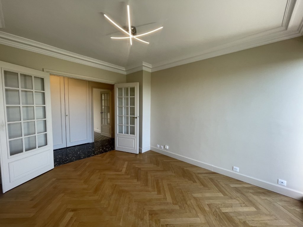 Appartement à louer, 3 pièces, 64 m², Caluire Et Cuire