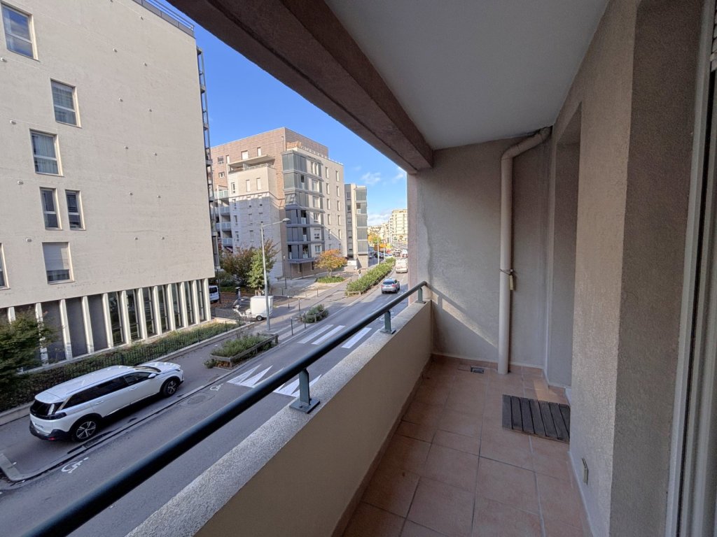 Appartement à vendre, 4 pièces, 76 m², Lyon 7eme Arrondissement