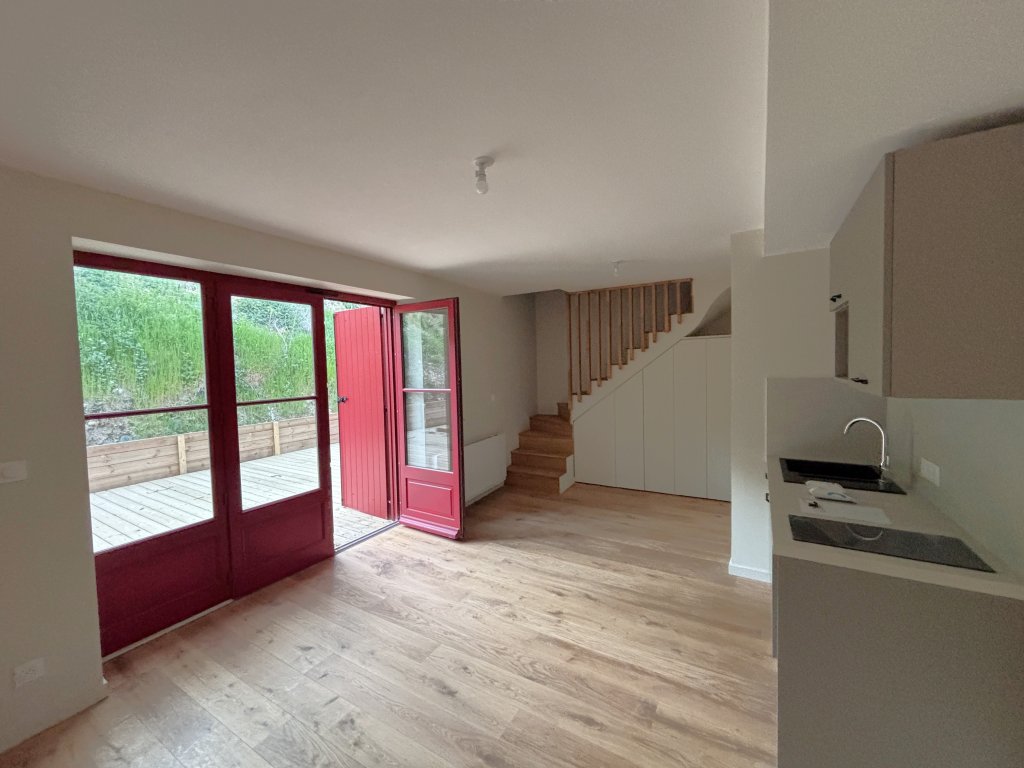 Appartement à louer, 2 pièces, 44 m², Charbonnieres Les Bains