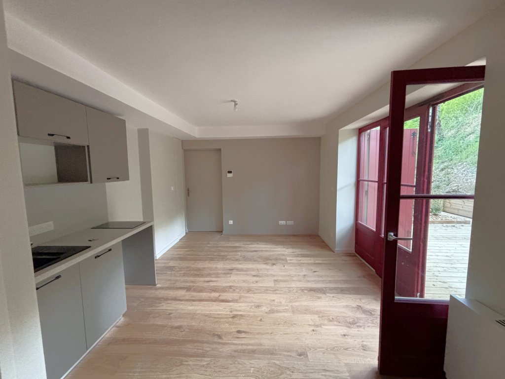 Charbonnières-les-Bains - Domaine de la Ferrière / T2 DUPLEX avec TERRASSE - Photo 4