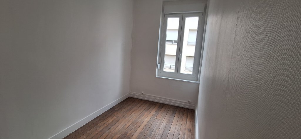 T1 VILLEURBANNE - GRAND CLEMENT / RUE POIZAT - Photo 4